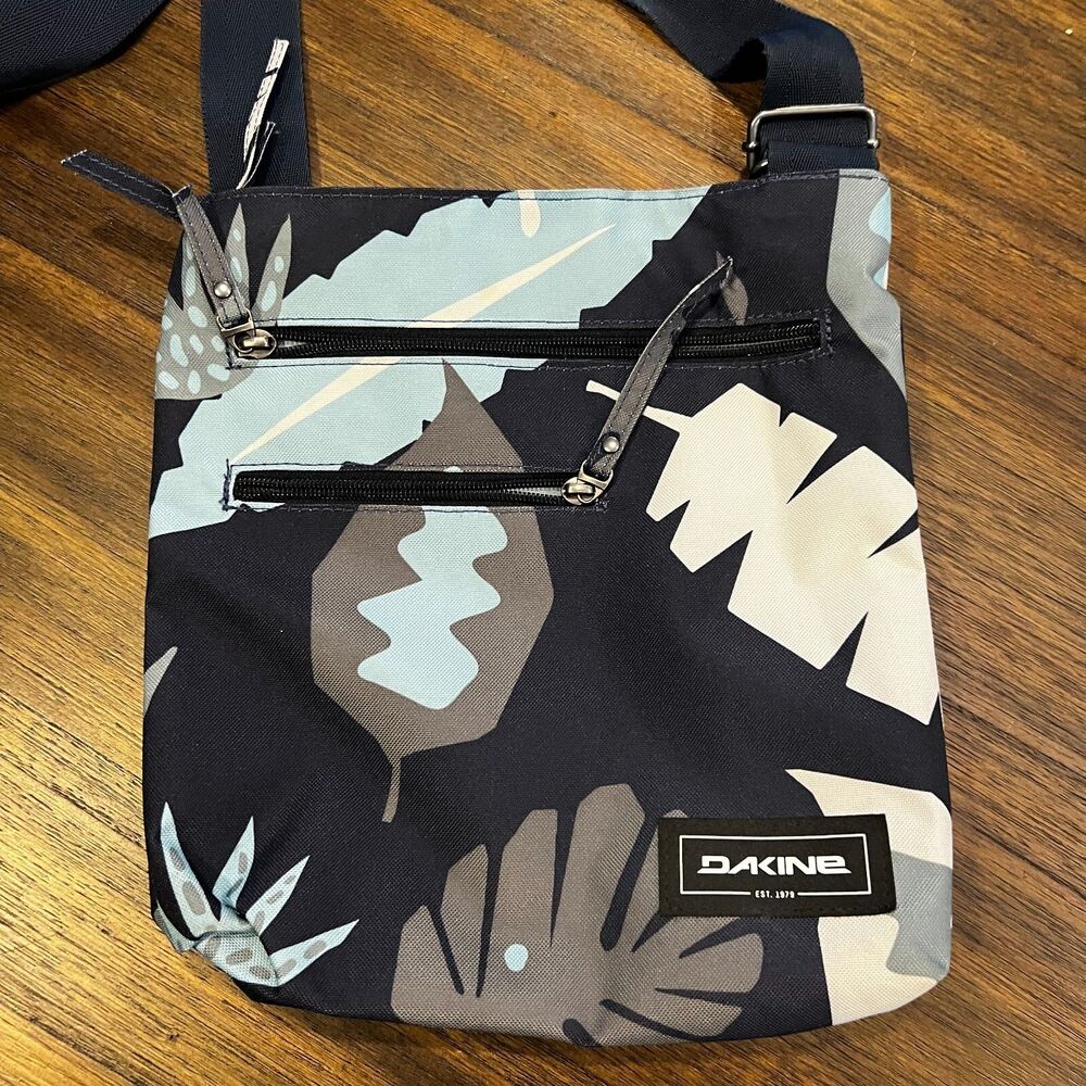 Dakine Cross Body Shoulder Hand Bag Purse Navy hawaii hawaiian print zipper